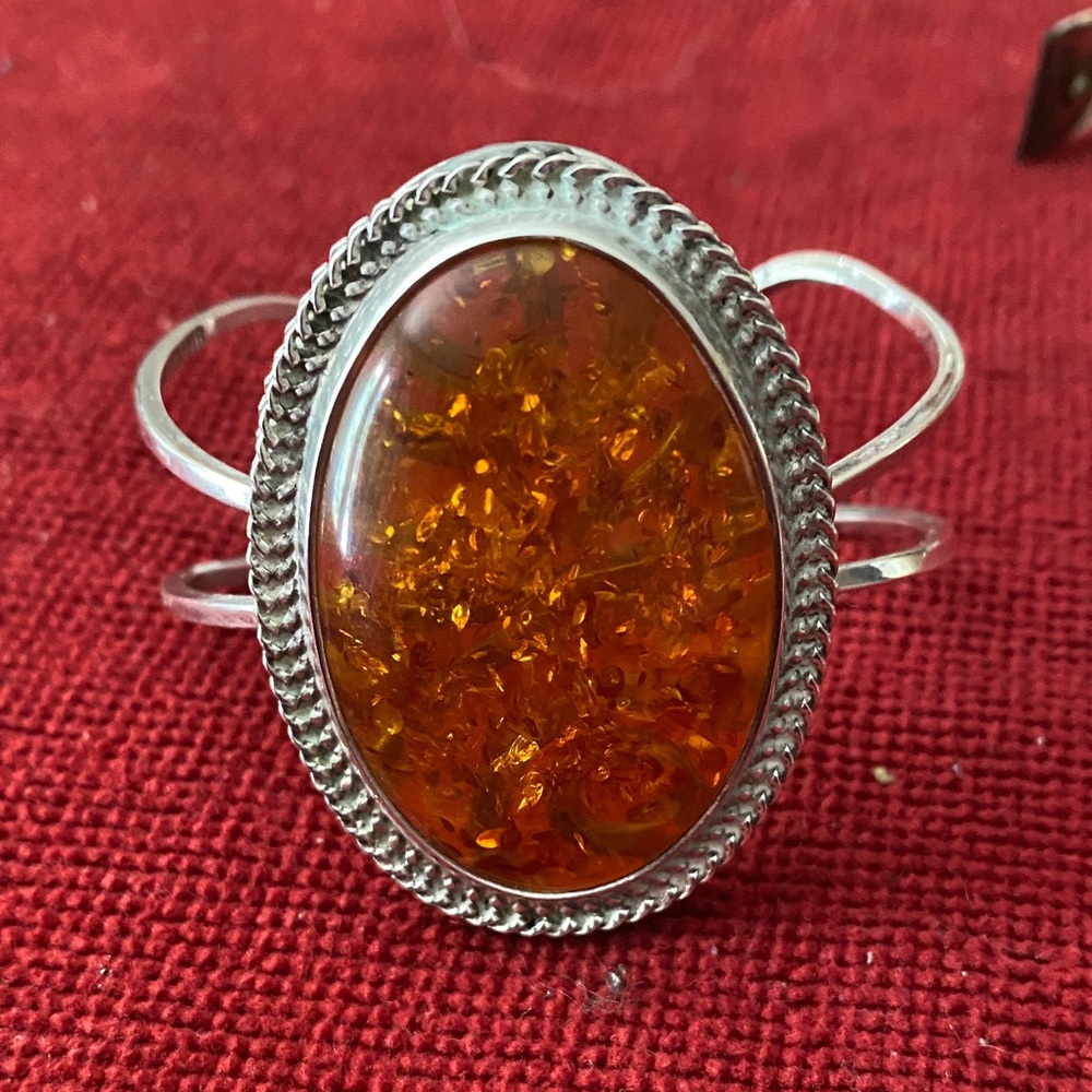 Elegant Silver and Amber Women's Bracelet